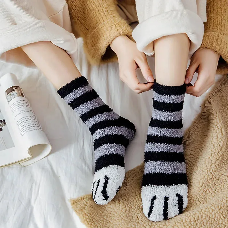 4 Pairs Fuzzy Socks