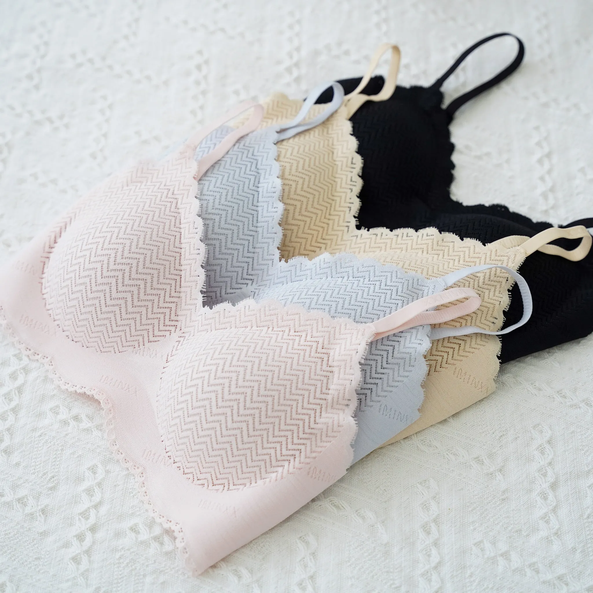 air-ee Lace Seamless Bra in Cotton Candy Pink (Signature Edition)
