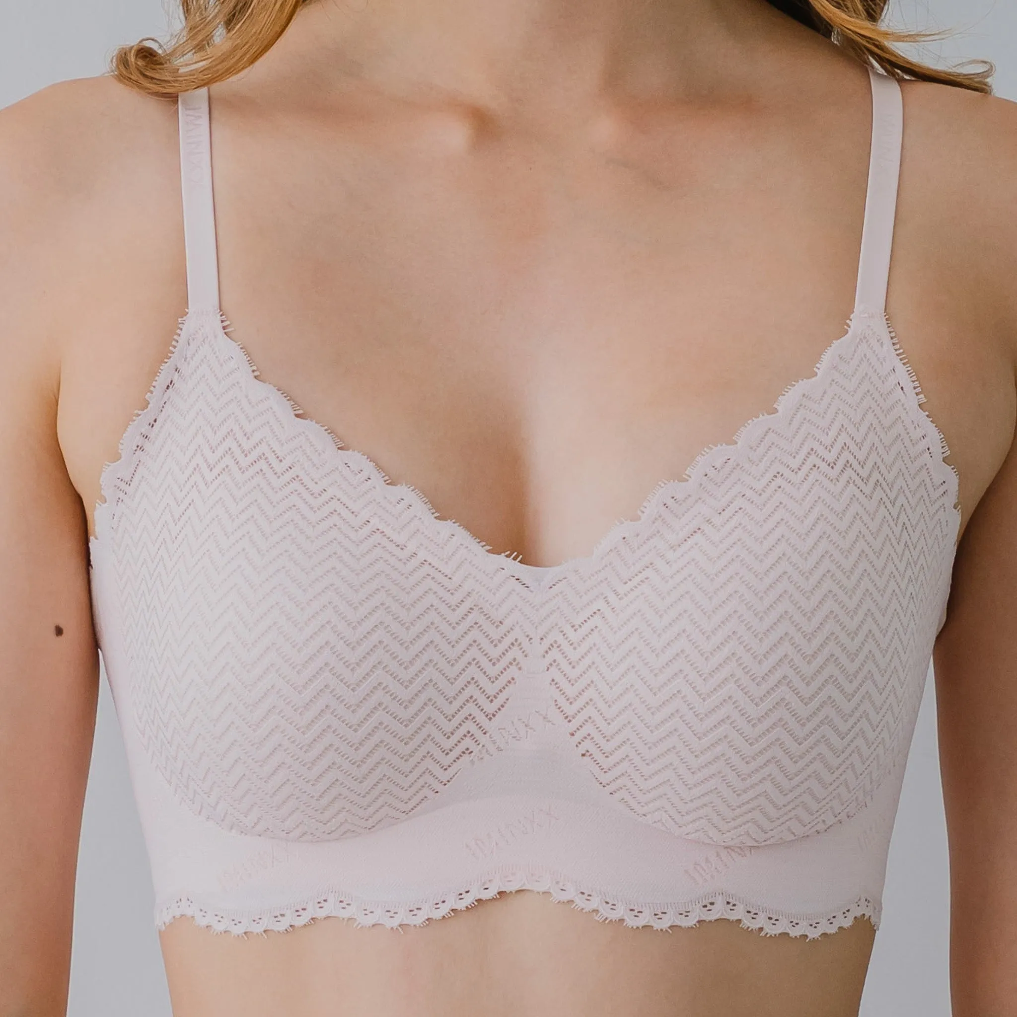 air-ee Lace Seamless Bra in Cotton Candy Pink (Signature Edition)