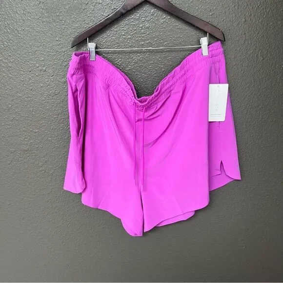Athleta Crossroad Shorts