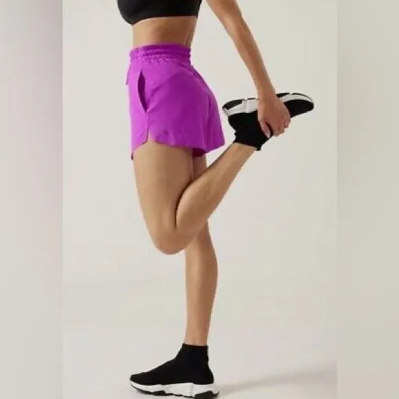 Athleta Crossroad Shorts
