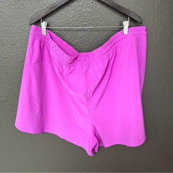 Athleta Crossroad Shorts