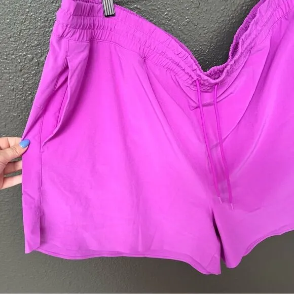 Athleta Crossroad Shorts
