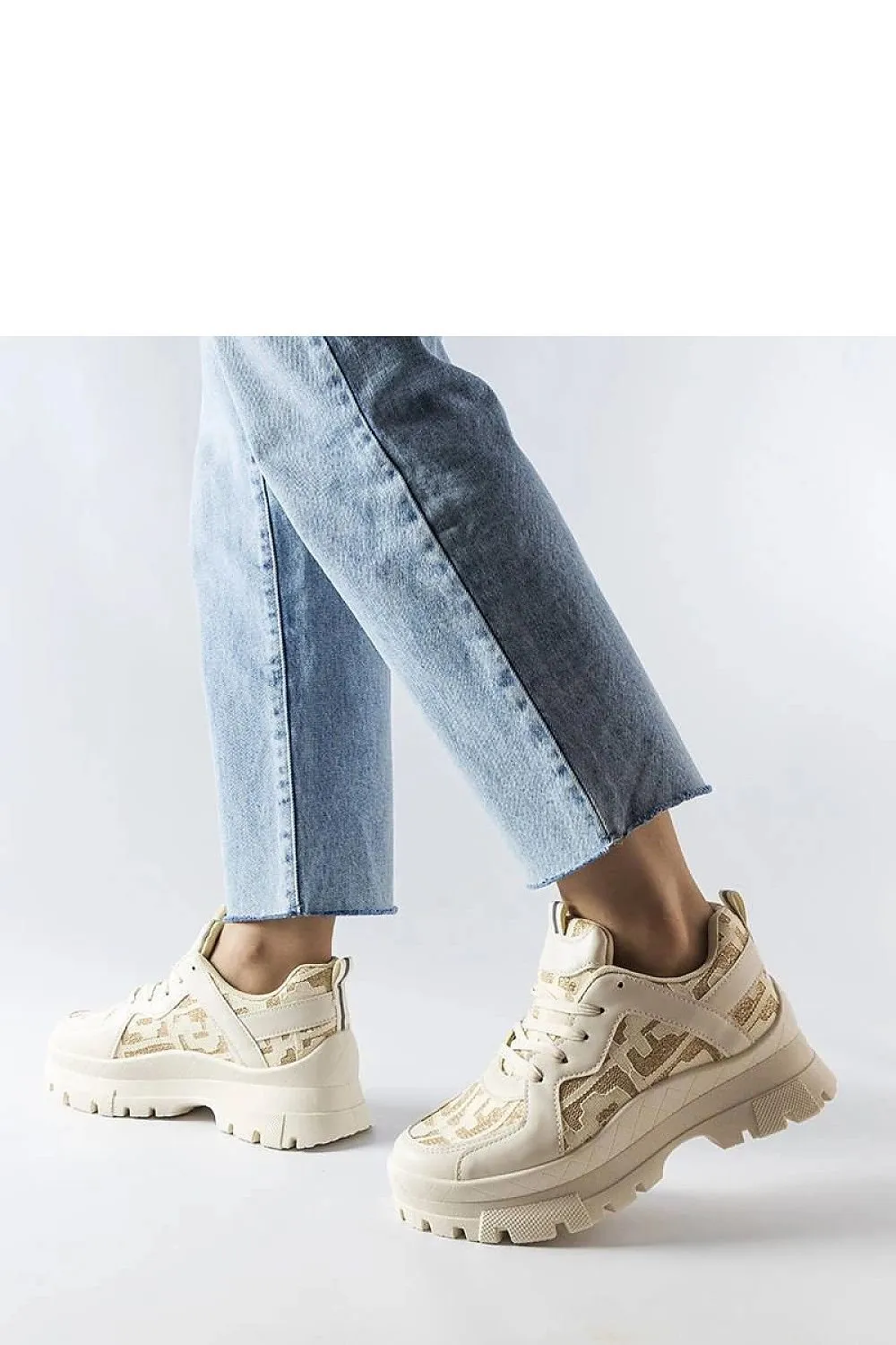 Beige massive sneakers