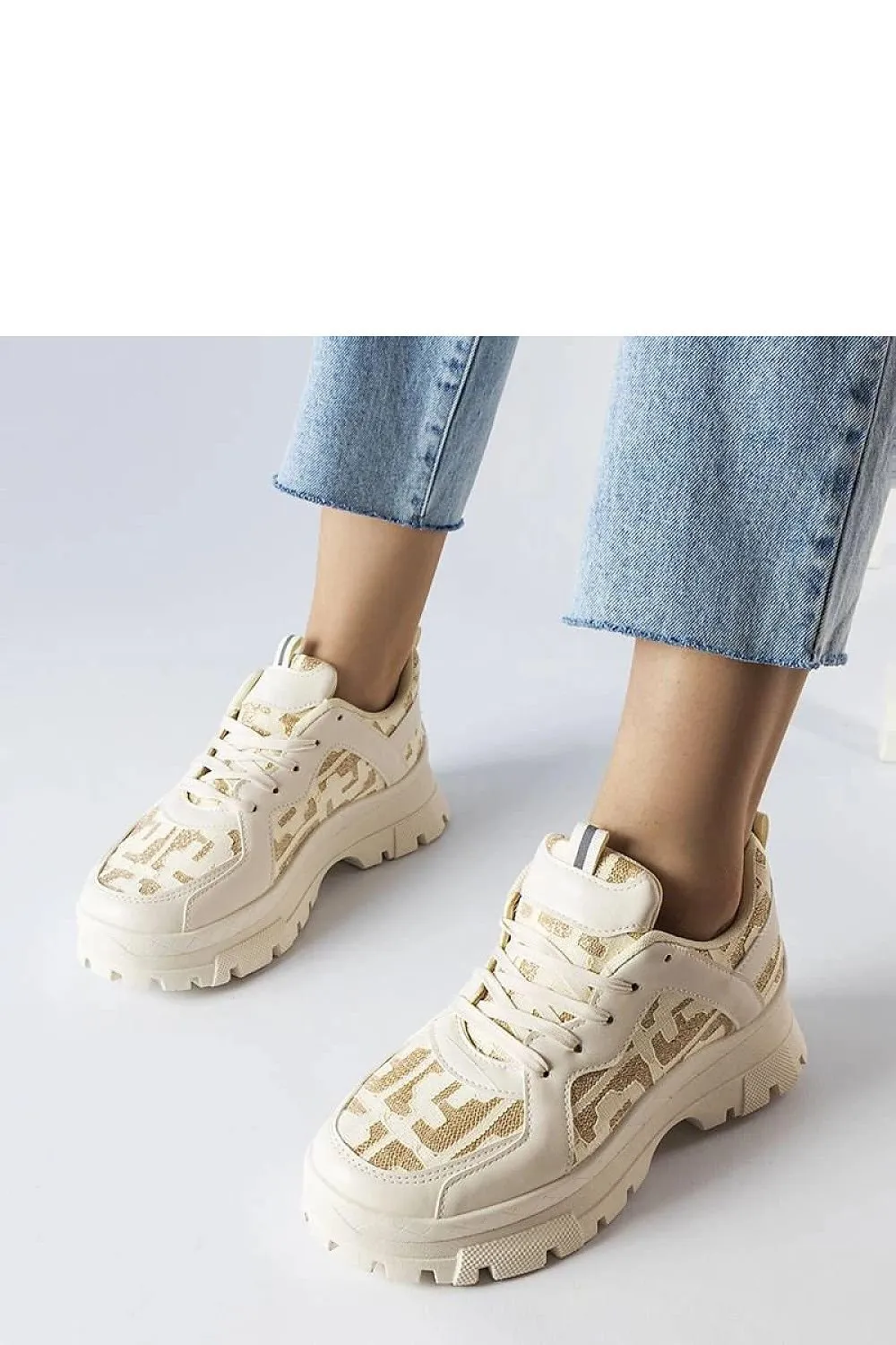 Beige massive sneakers