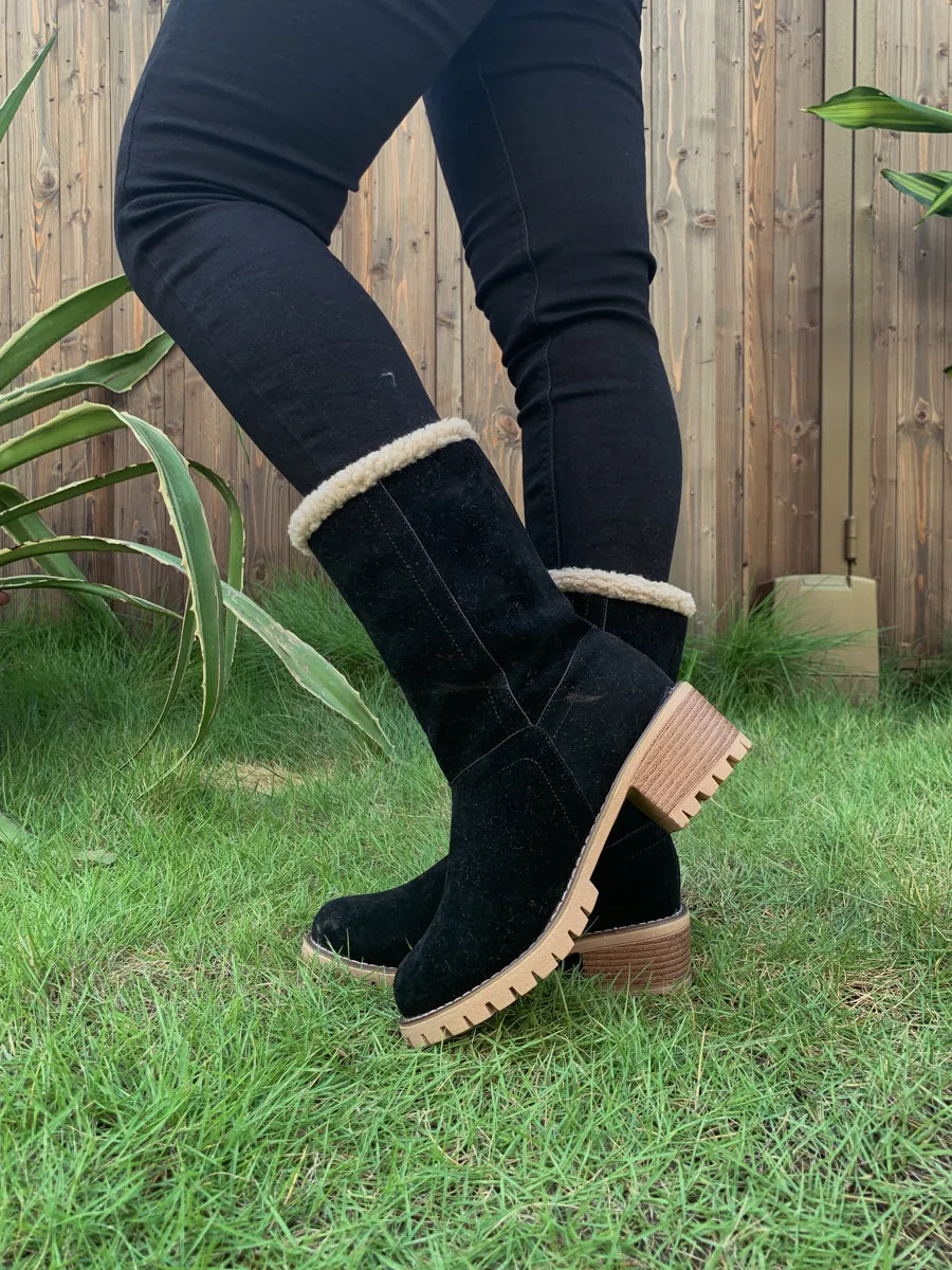 Black Plush-Lined Fold-Over Boots