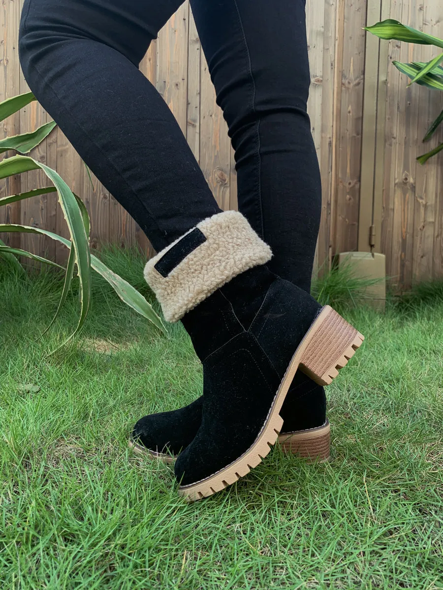 Black Plush-Lined Fold-Over Boots