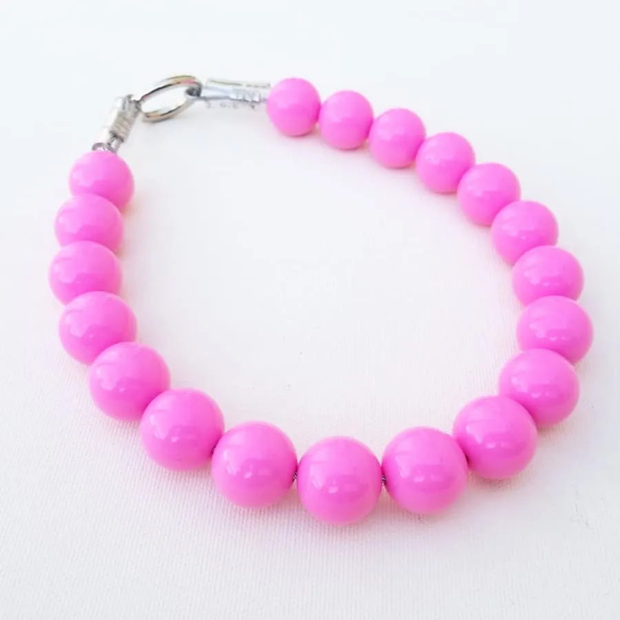 Bubble gum Pink Acrylic Bead Collar