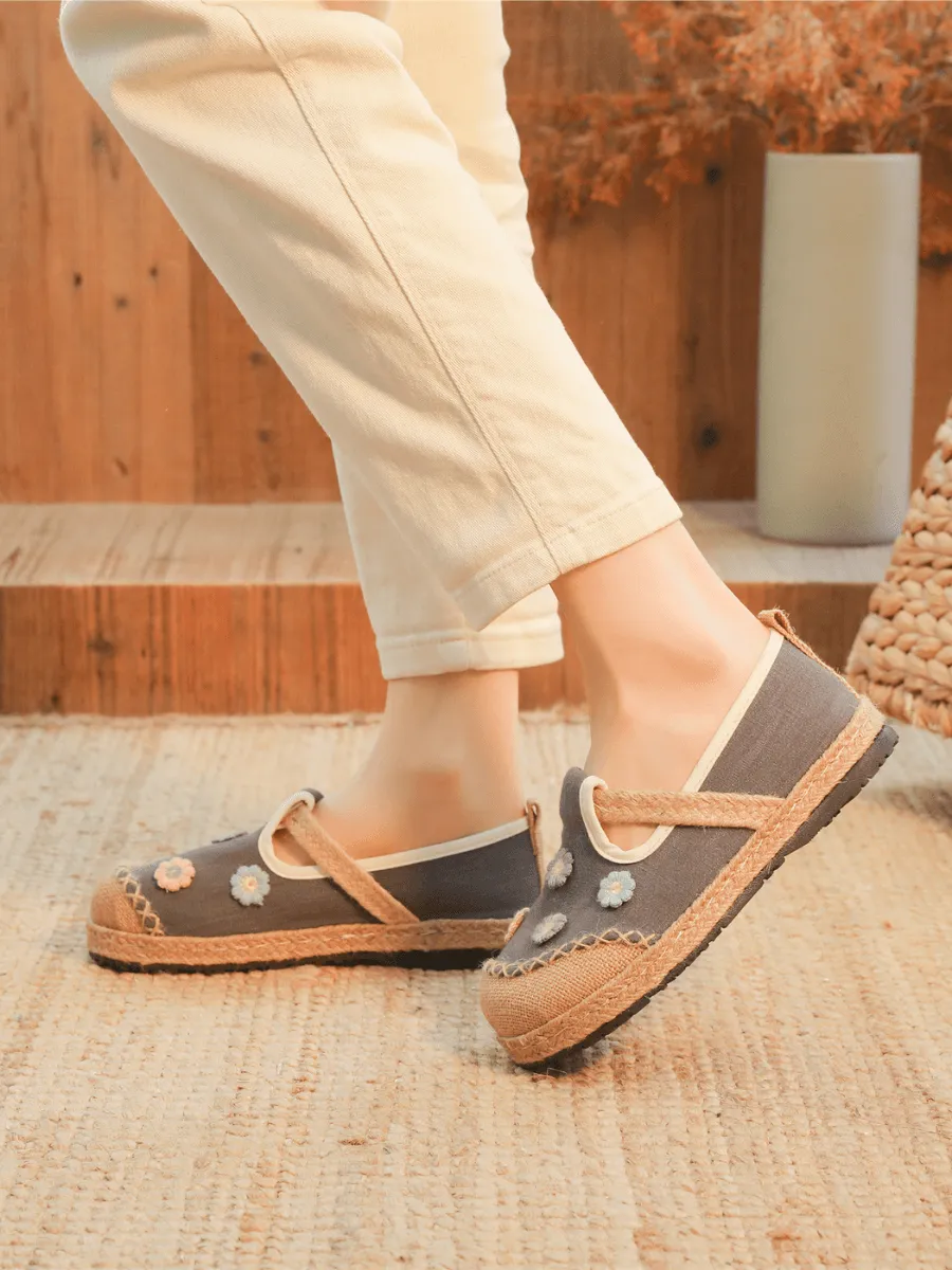 Daisy Wishes Applique Linen Espadrille - Grey