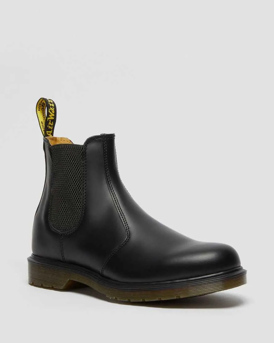 Dr Martens 2976 Smooth Leather Chelsea Boots Black PW