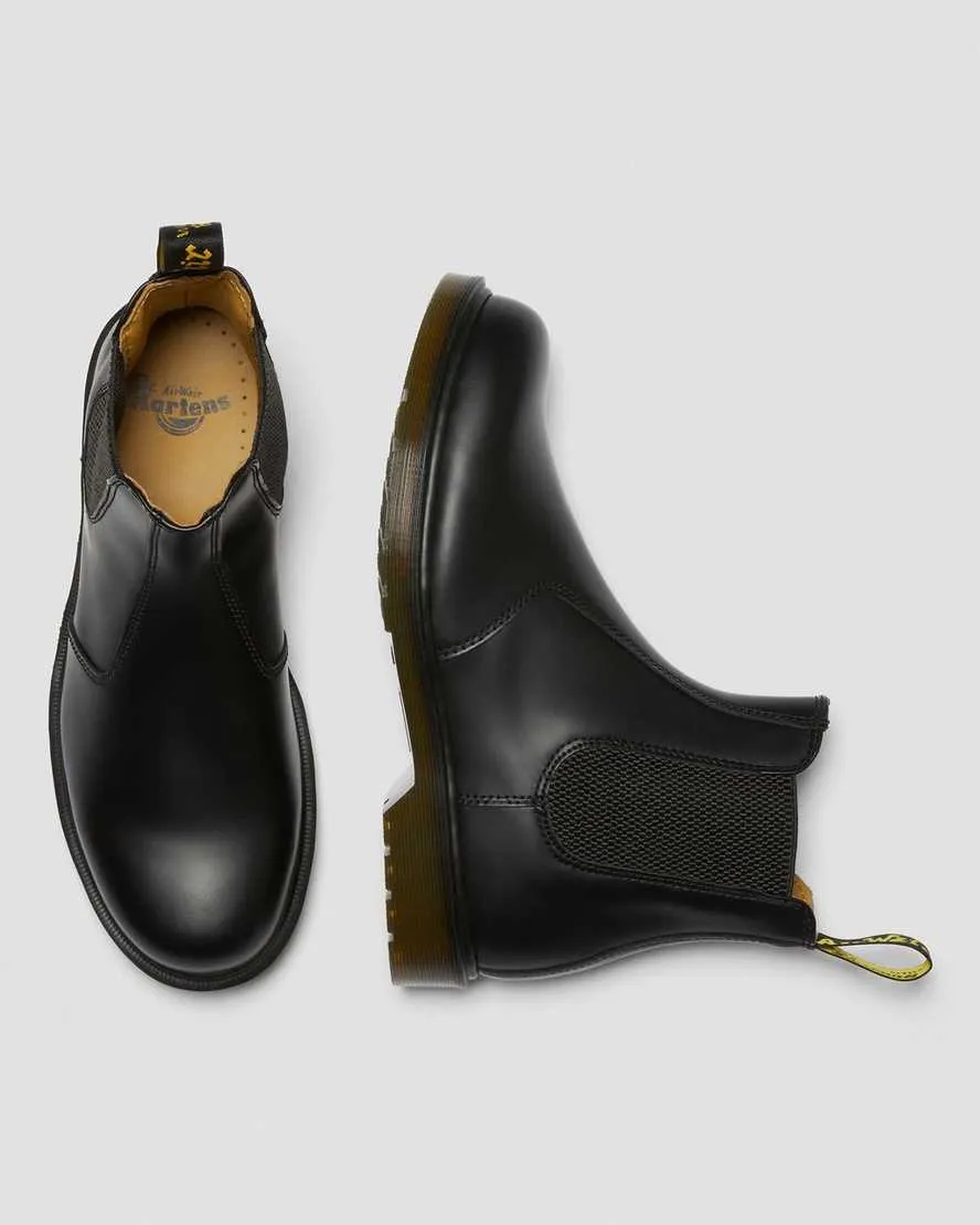 Dr Martens 2976 Smooth Leather Chelsea Boots Black PW