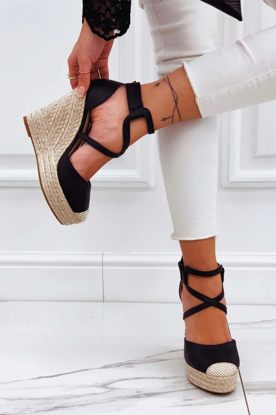 Espadrilles nere in finta pelle con zeppa e fasce ad incrocio