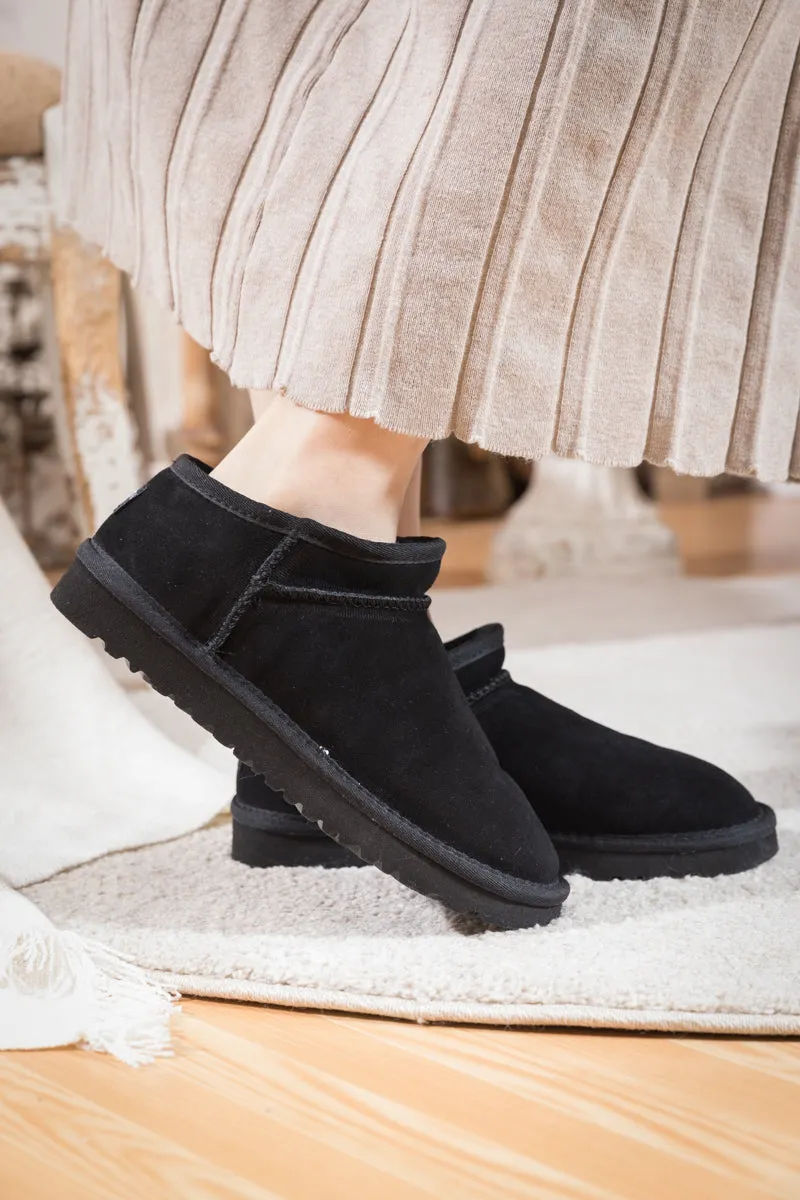 Faux Fur-Lined Suede Tasman Ankle Boot - Black