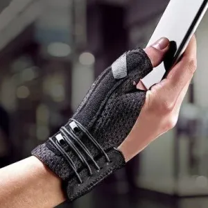 Futuro Deluxe Thumb Stabilizer Black