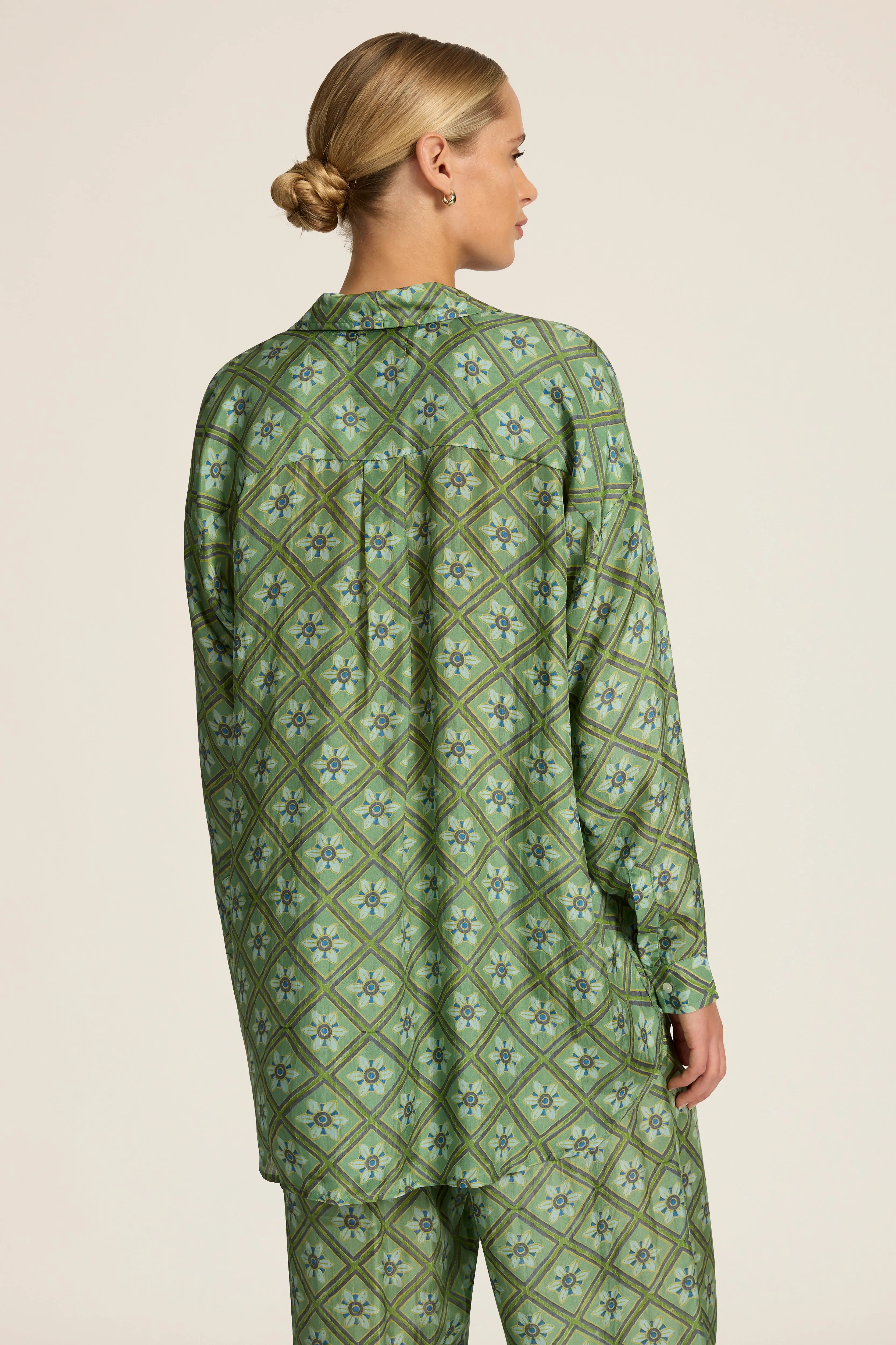 Hannah Artwear, Stevie Shirt | Talavera Emerald