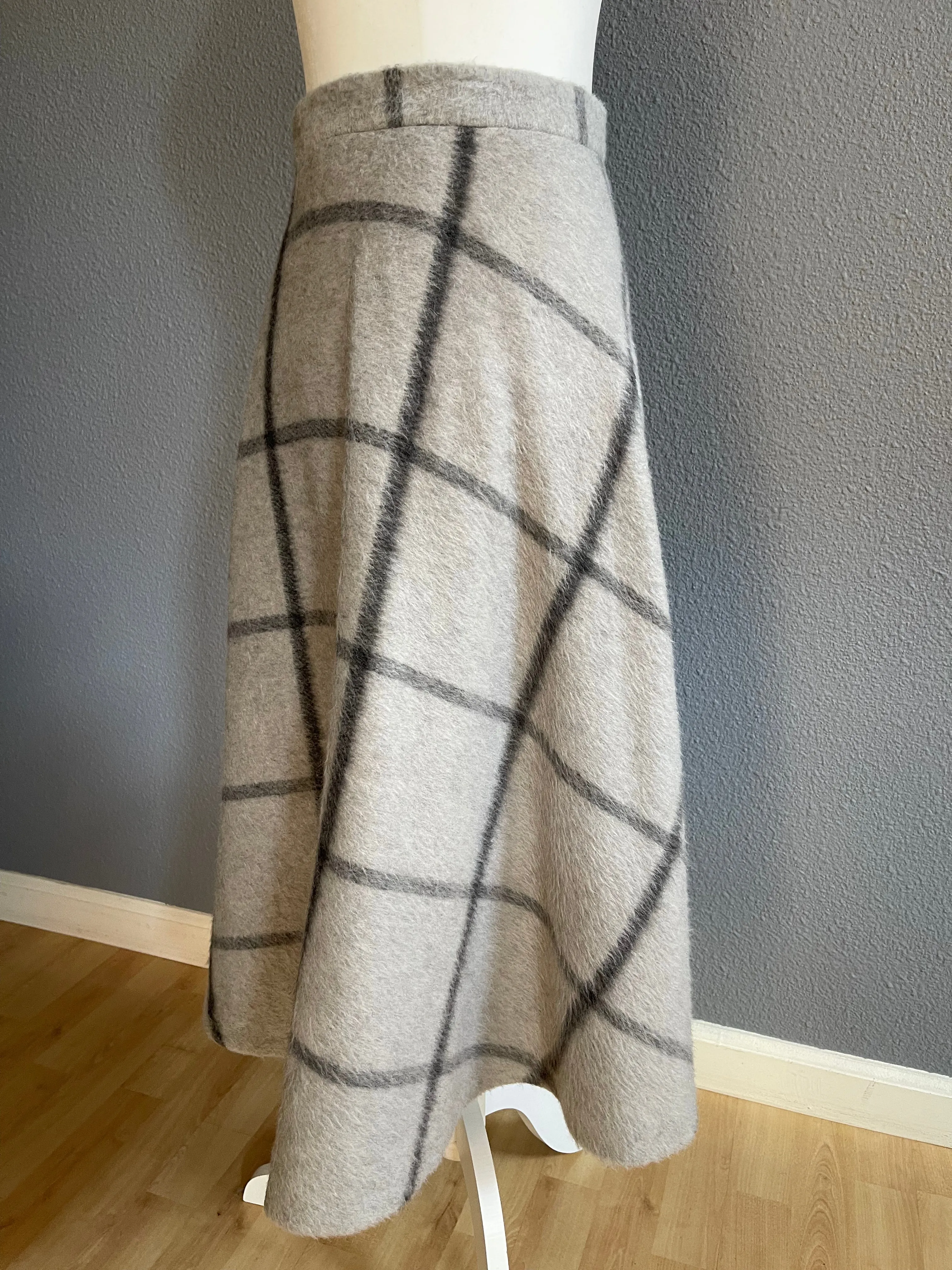Jijil Gray Plaid Wool A-Line Skirt