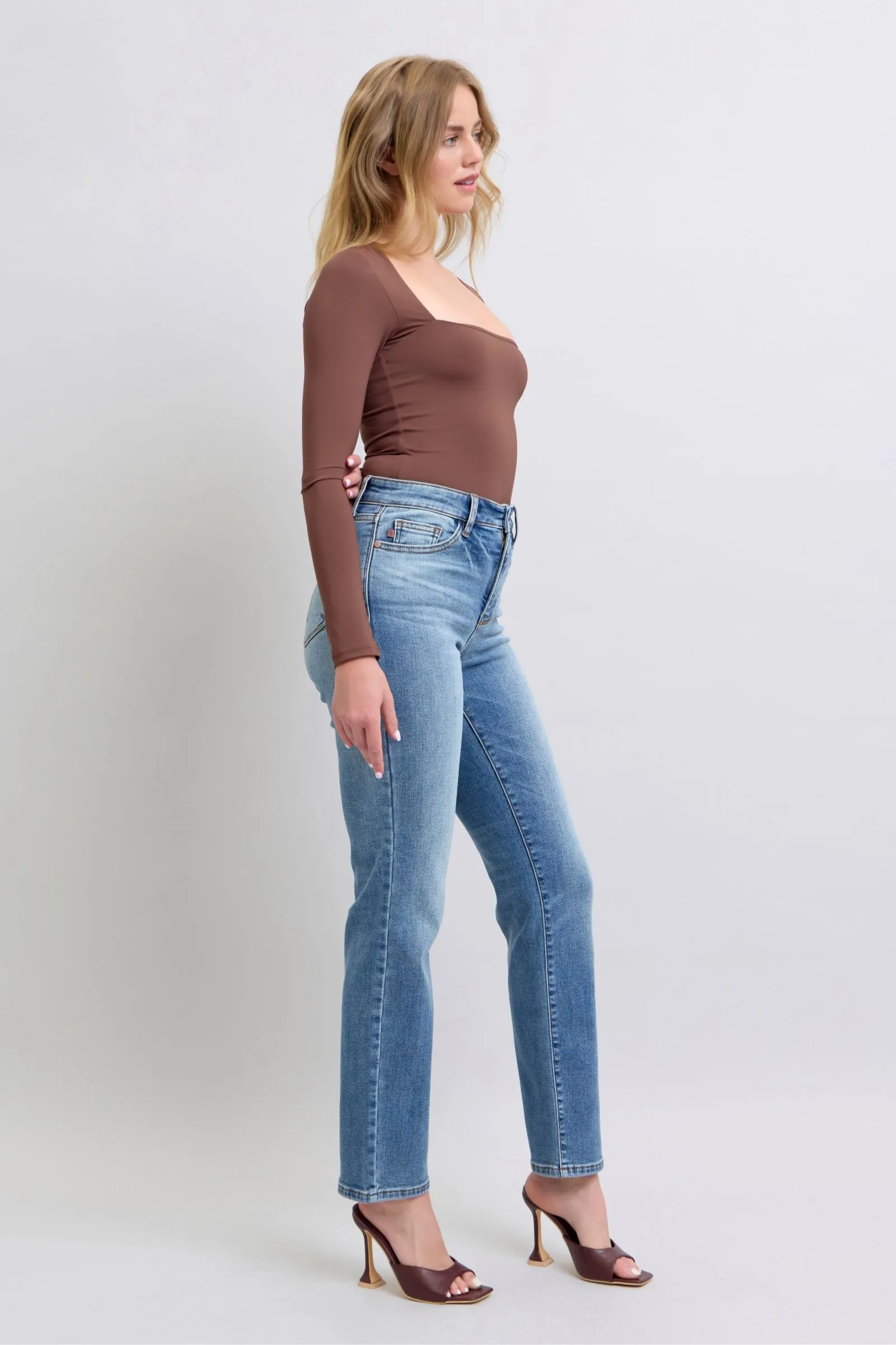 Judy Blue Full Size Vintage Wash Thermal Lined Straight Leg Jeans