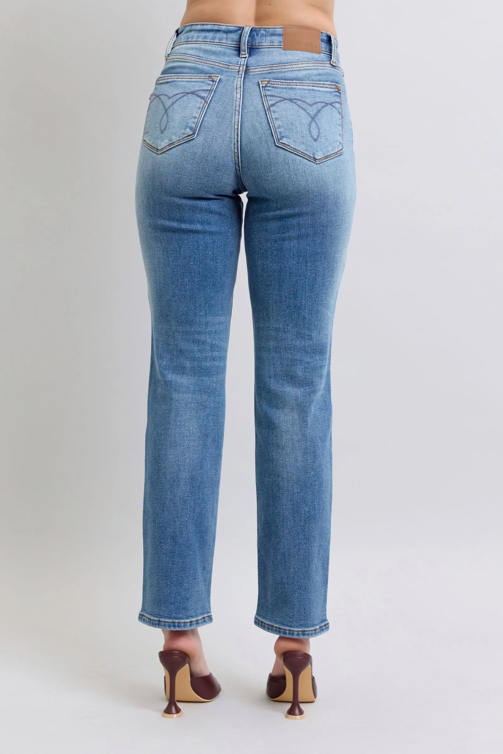 Judy Blue Full Size Vintage Wash Thermal Lined Straight Leg Jeans