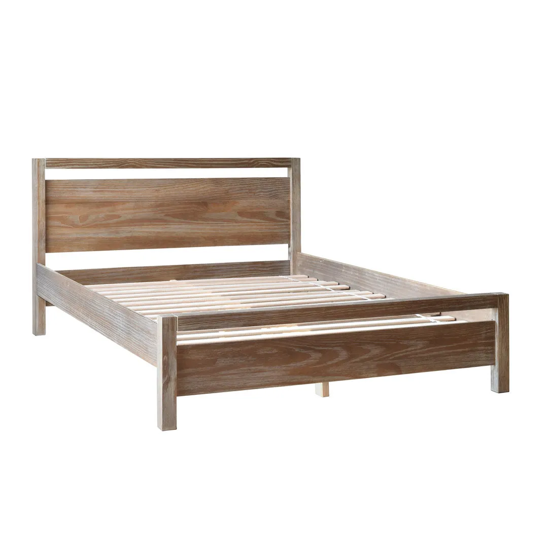 Loft Solid Wood Platform Bed Grain Wood Furniture Color: Weathered Pine Size: Queen