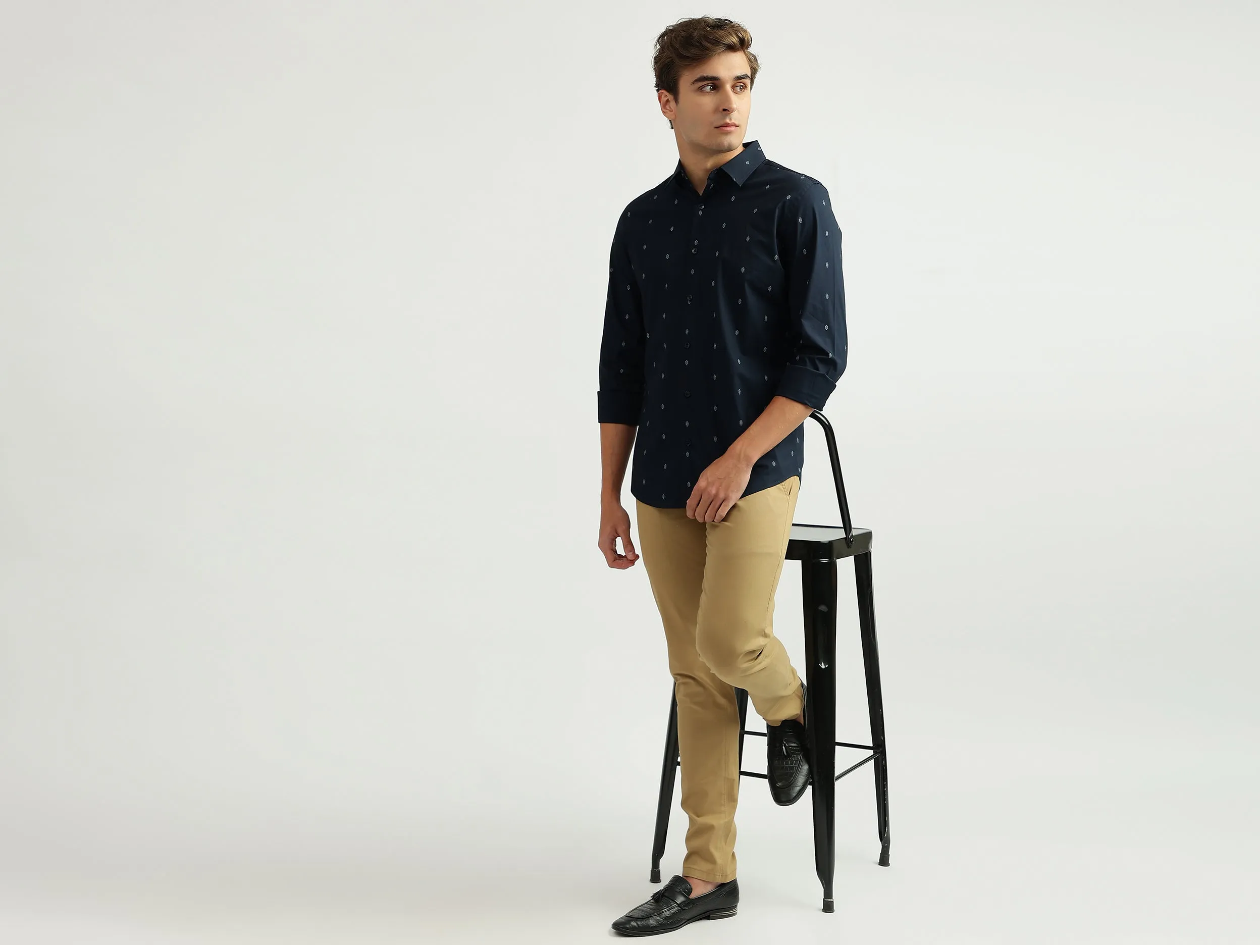 Men Printed Spread Collar Shirt