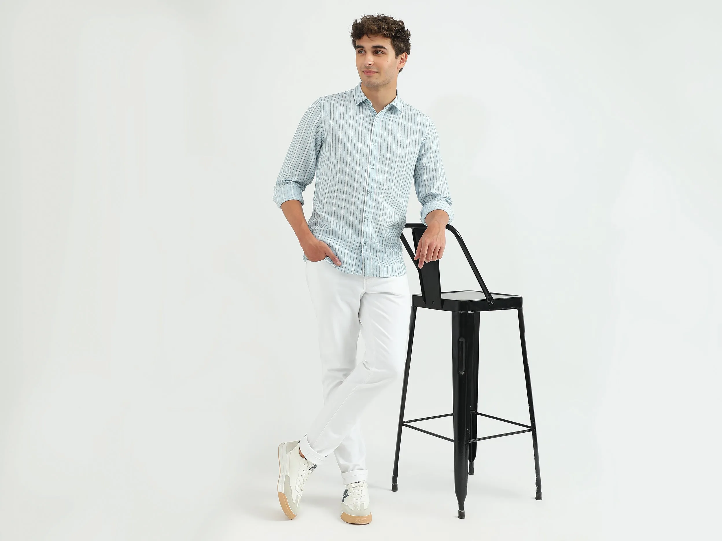 Men Striped Spread Collar Shirt