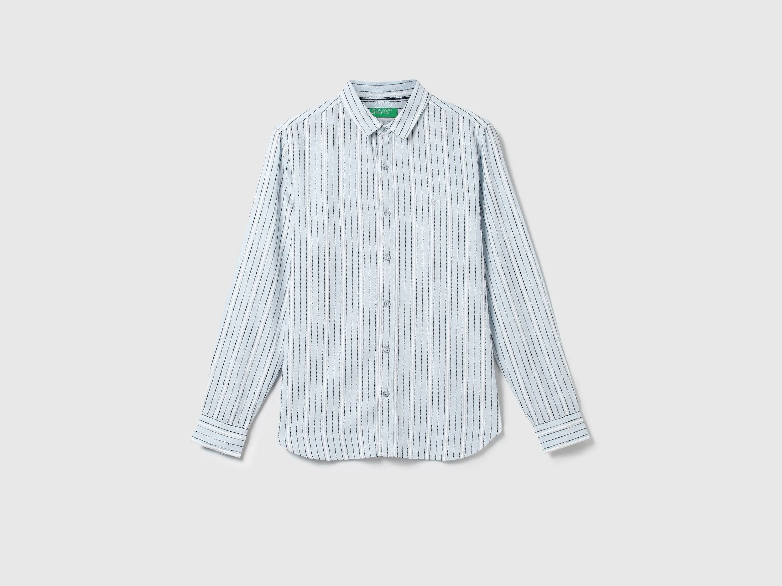 Men Striped Spread Collar Shirt