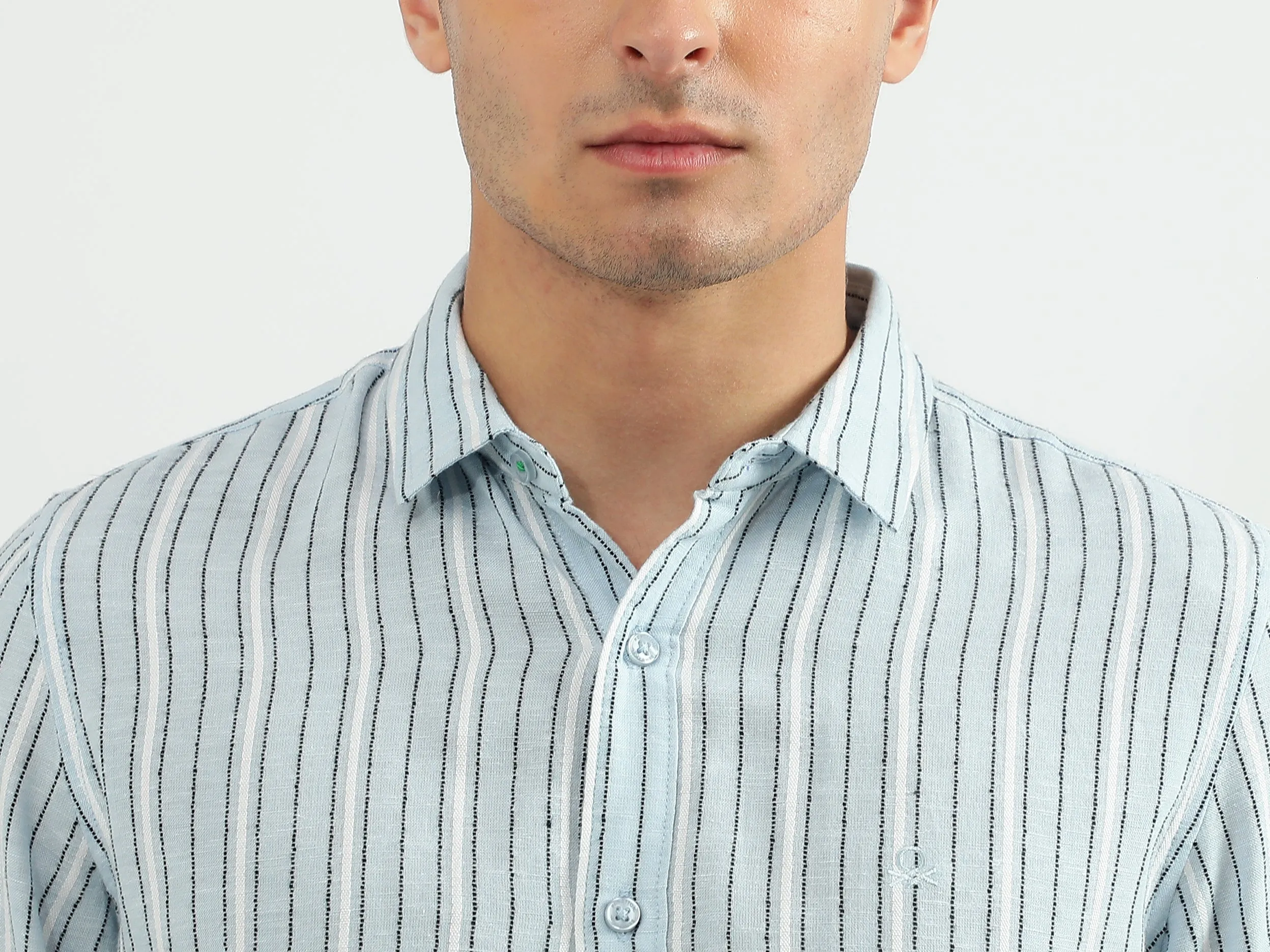 Men Striped Spread Collar Shirt