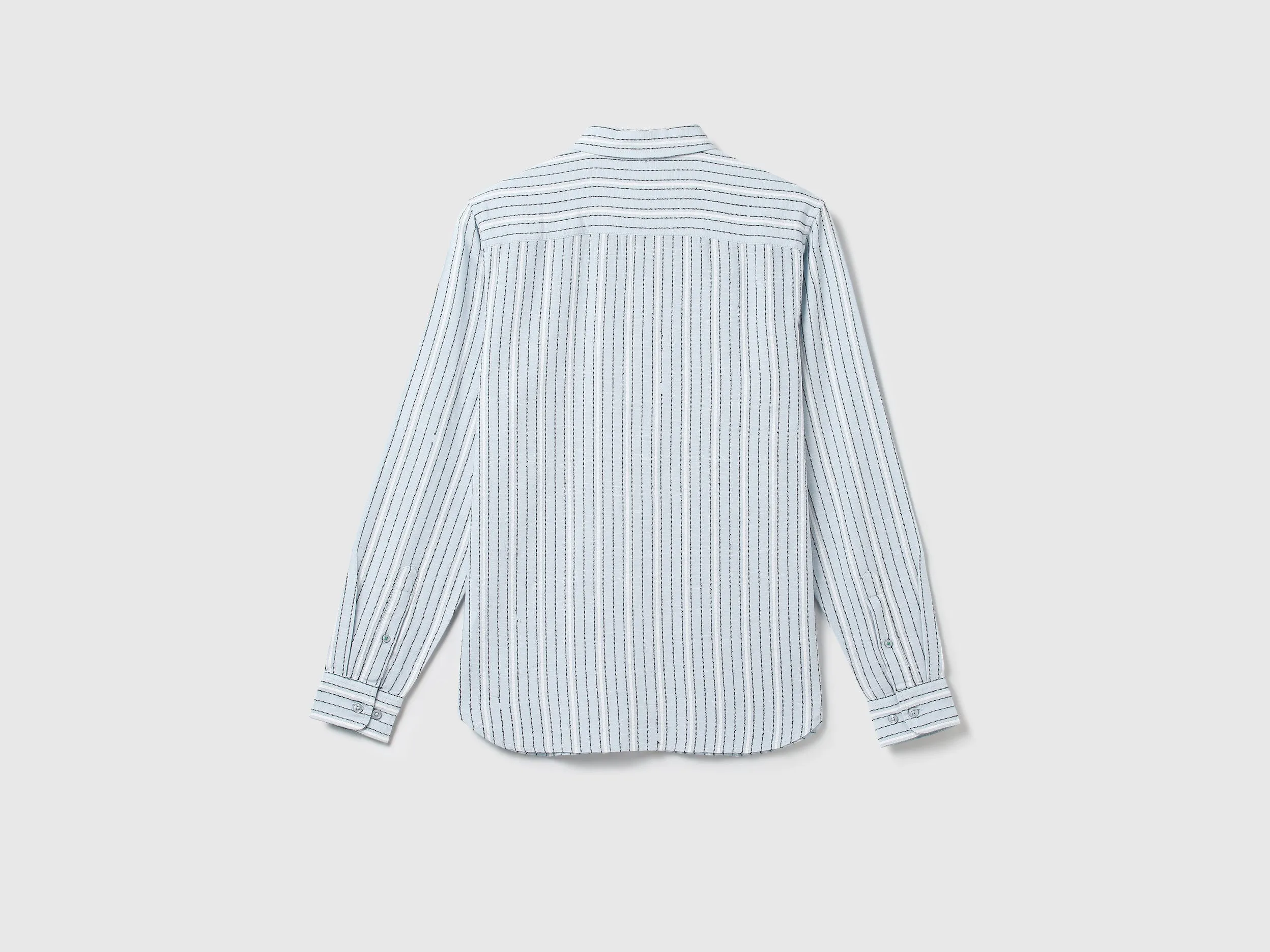 Men Striped Spread Collar Shirt