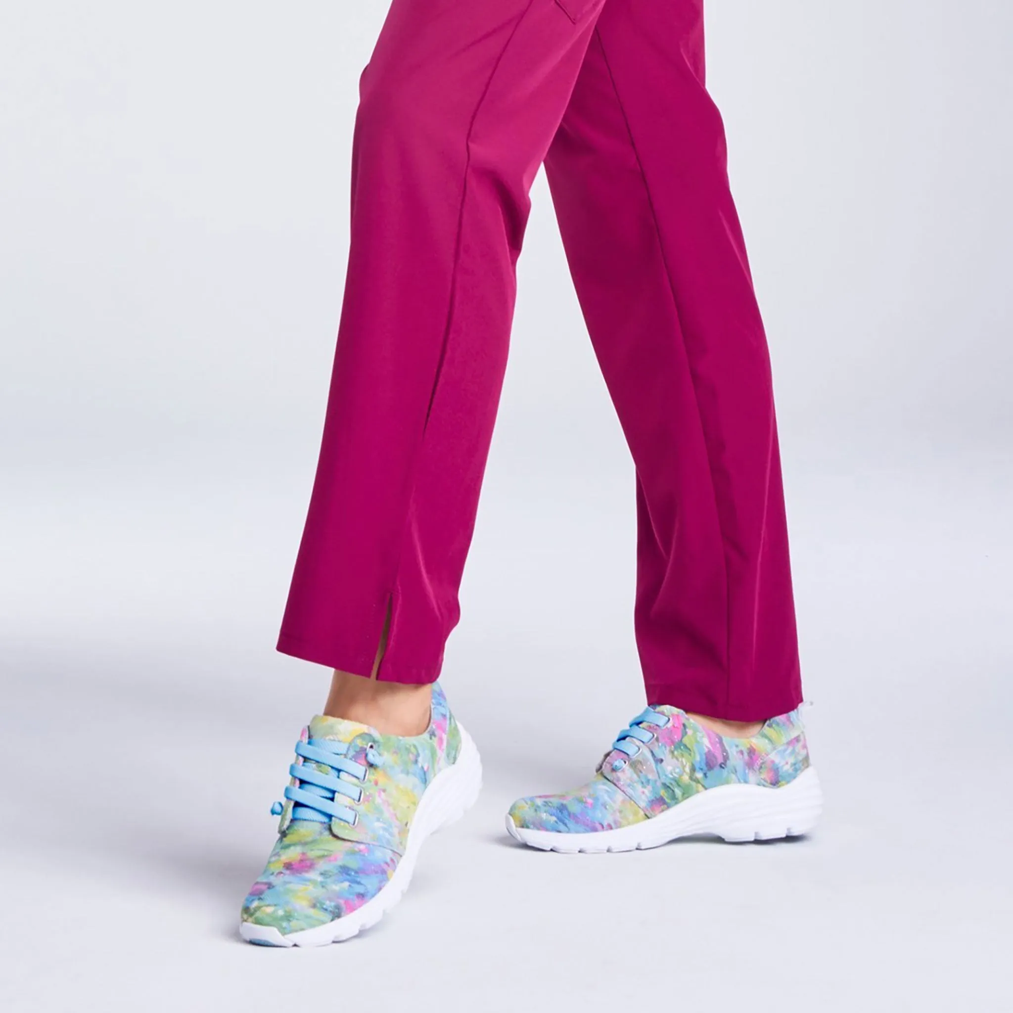 Nurse Mates | Align™ Velocity Wildflower