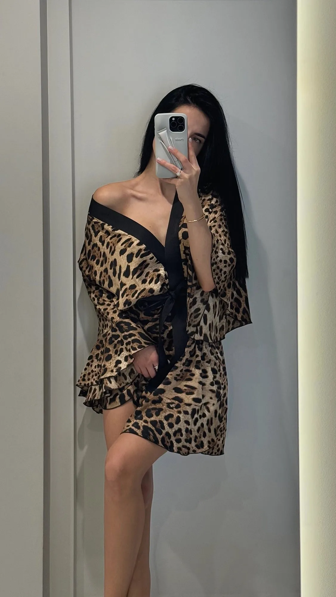 Play Leo