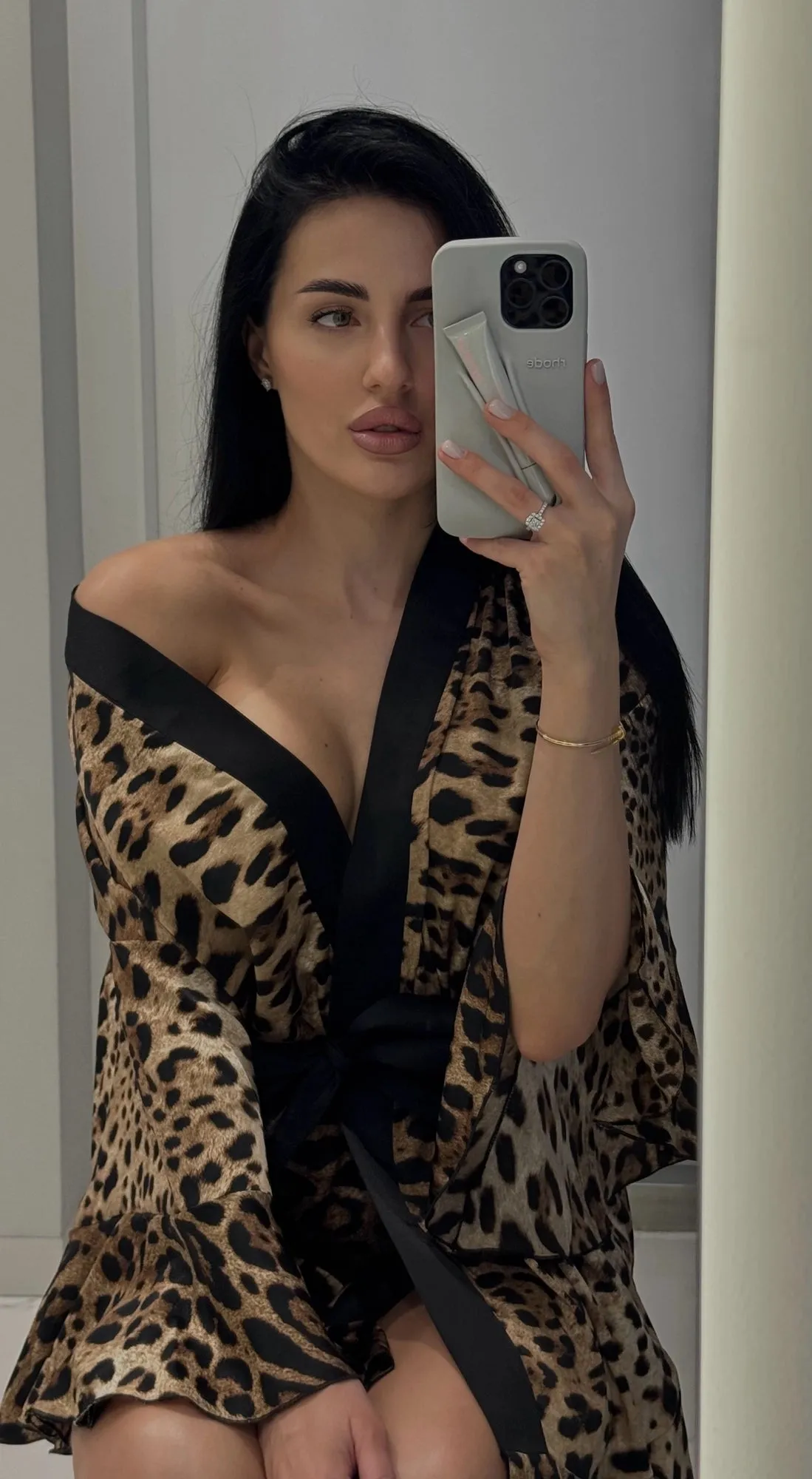 Play Leo