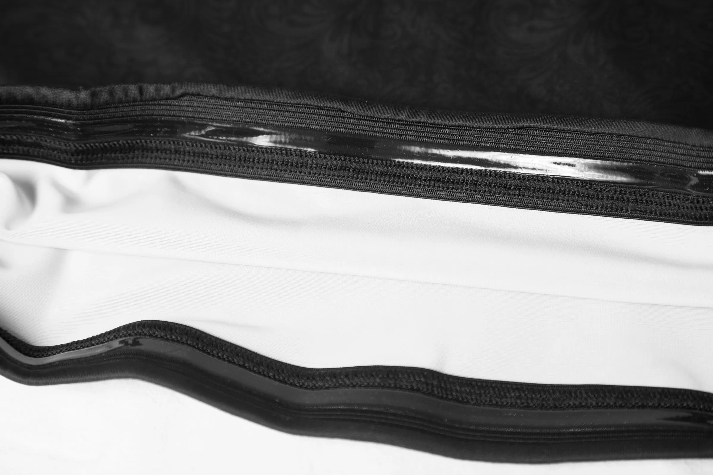RASH GUARD (BLACK) - VOLUME ONE