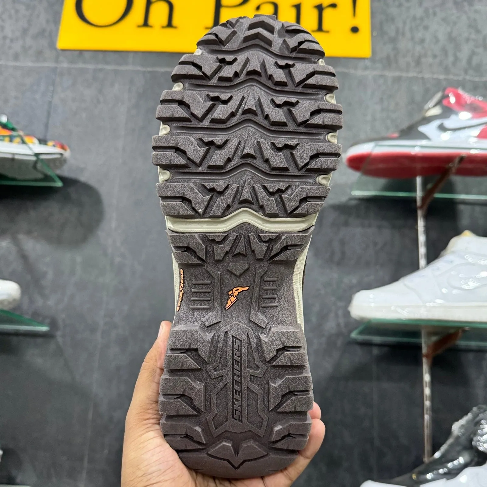 Sketcher DLux Flex Groove Trail Goodyear Sole "DK Brown"