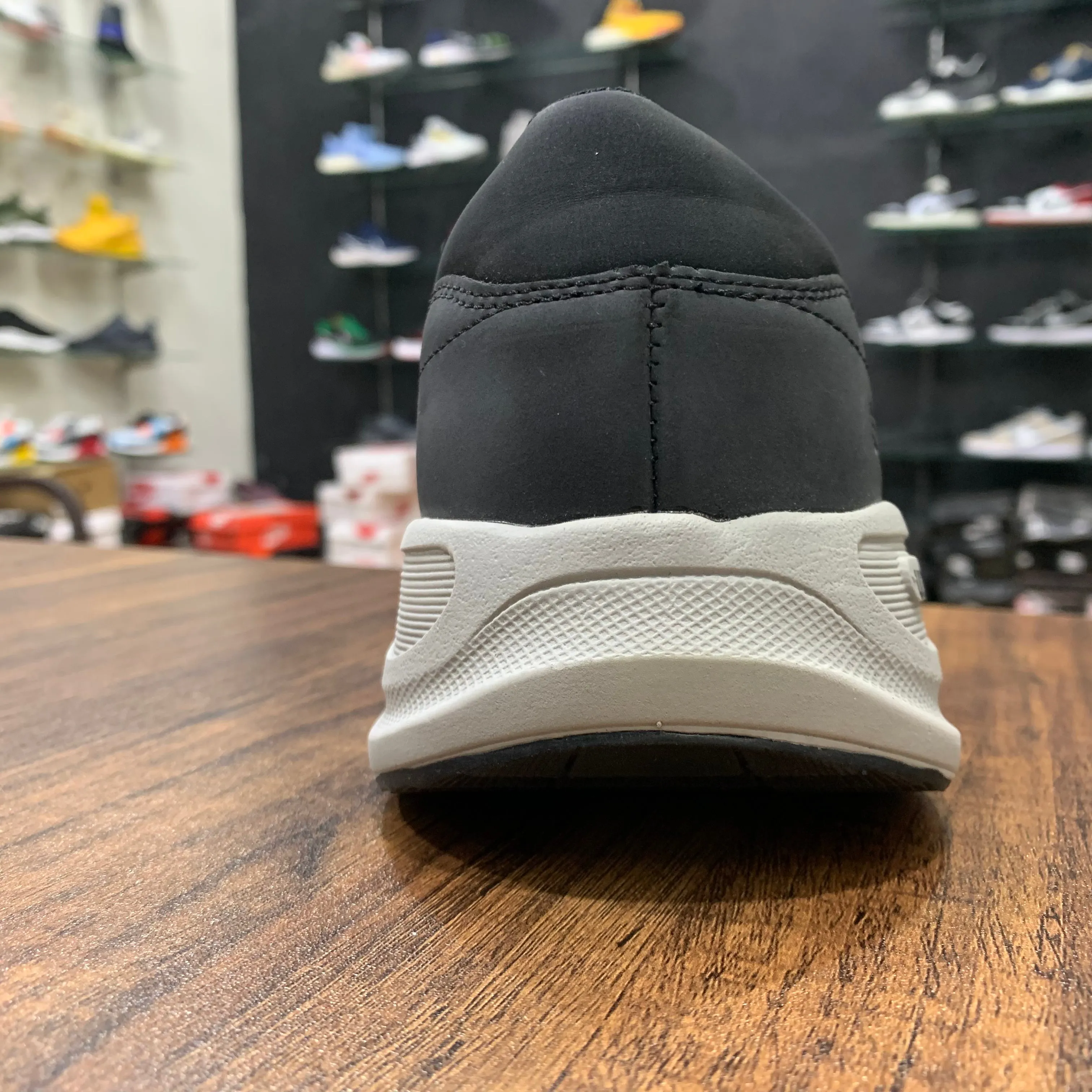 Sketcher Leather Ultra Go-Goodyear Sole "Black White"
