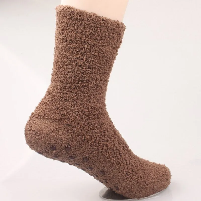 Solid Color Mid Calf Mens Slipper Socks with Grippers Comfortable Breathable Mens Slippers Socks with Rubber Soles