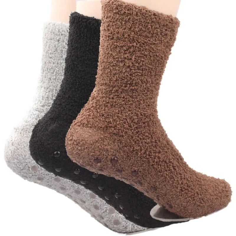 Solid Color Mid Calf Mens Slipper Socks with Grippers Comfortable Breathable Mens Slippers Socks with Rubber Soles