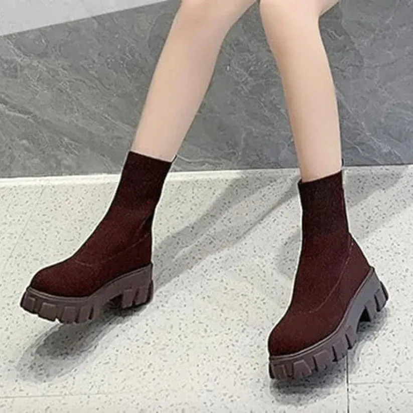 Stylish Knitted Ankle Boots with Fashionable Sole