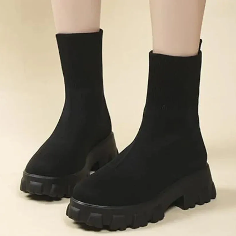 Stylish Knitted Ankle Boots with Fashionable Sole