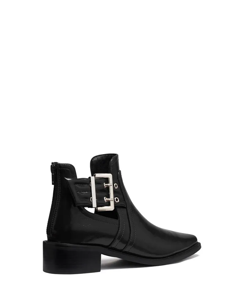 Therapy Shoes Baylee Ankle Boots Black Crinkle patent