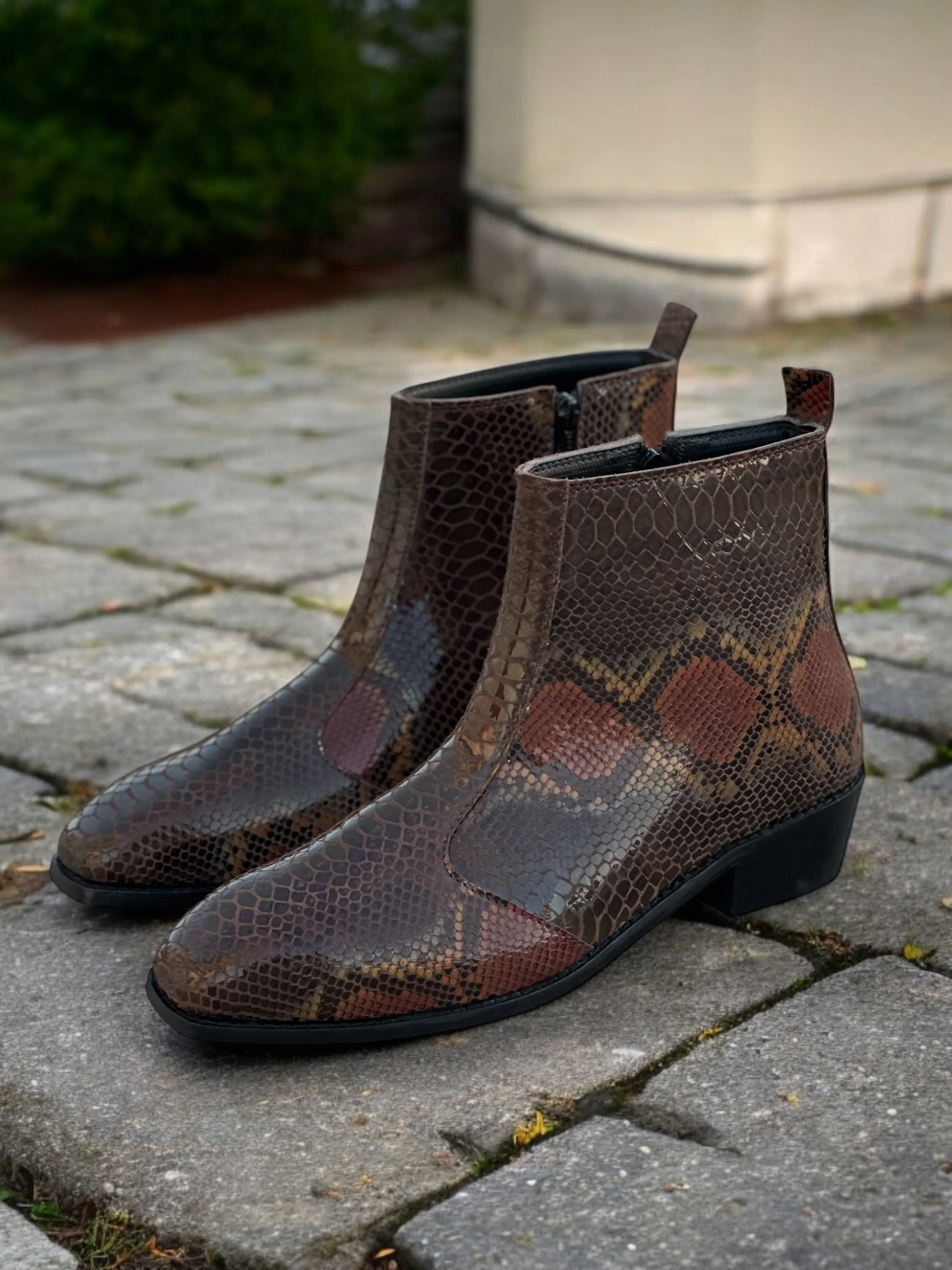 Viper Royale Chelsea Boots