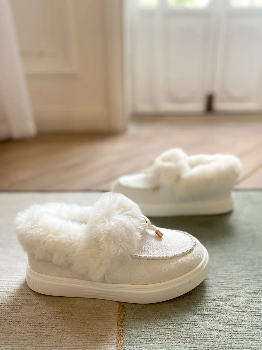 White Faux-Fur Anklet Yana Moccasin