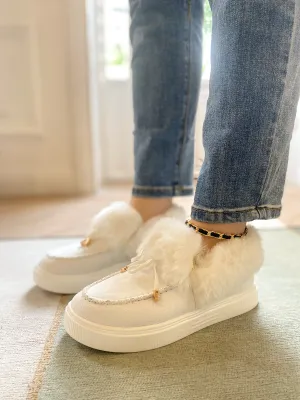 White Faux-Fur Anklet Yana Moccasin