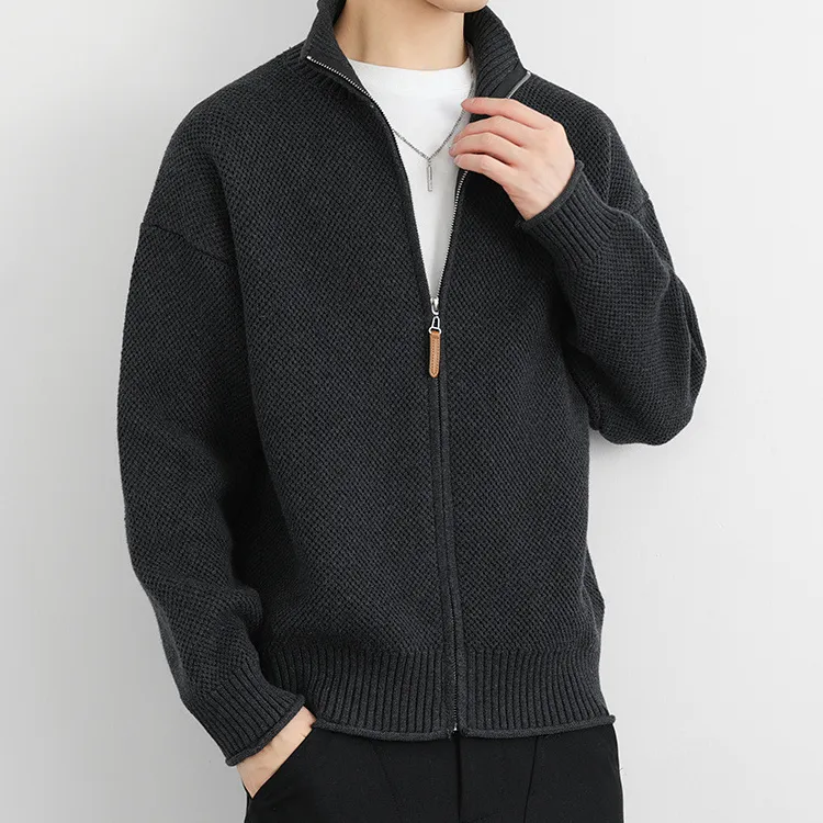 Zip-Up Cardigan – Textured Knit – Smart Casual Essential